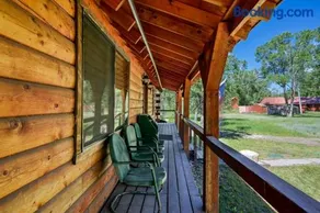 Arapahoe Adventure Cabin - Image 2