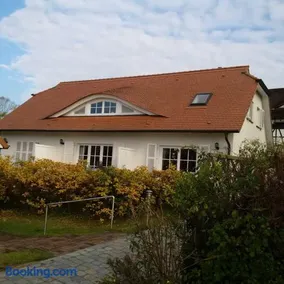 Ferienhaus Boddenkiek mit Wasserblick in Seedorf - Image 2