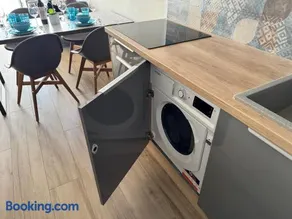 Sailor's Panorama Apartment - Image 3