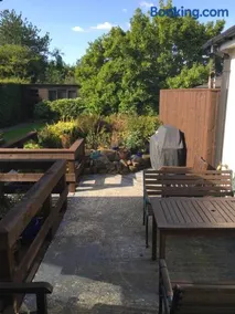 Redcot holiday bungalow - Image 3