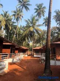 Silver Shark Boutique Villas - Image 1