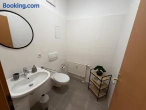 Moderne Designwohnung für 6 Personen mit 2 Bädern - Image 5