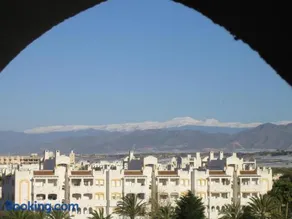 Luxury apartment in central Almerimar with Free Secure Parking - Image 4
