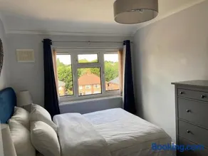 Aylesbury Manor - Image 3