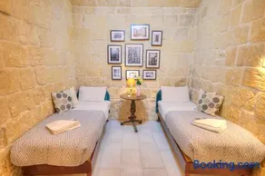 Casa Bartolo A Hidden Gem - Spacious Village Home EBAR1-1 - Image 4