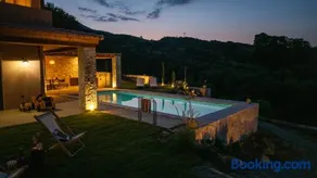 The sagehill-stonehouse - Image 1