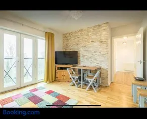 Chique & Modern Style Apartment - Image 4