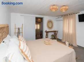 Kanelis Milos Sea Suite - Image 3