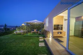 Kedria Lounge and infinity sea view residence - Image 2