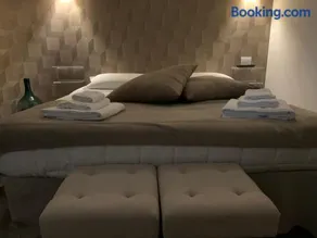 Cappellanio Suite & Apartament - Image 1