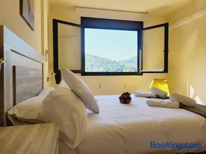 Guest House Ainsa Pirineos - Image 2