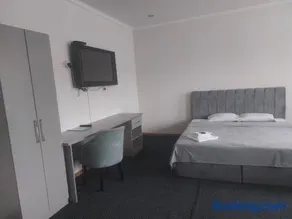 Victoria Hotel - Image 2