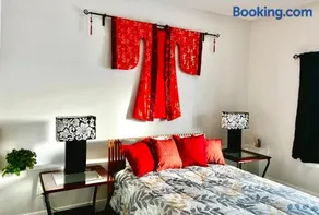 Kelowna new lake view 2bedrooms close BIG WHITE - Image 5