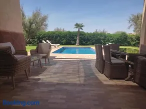 Villa isolée 4 façades avec piscine - Image 2