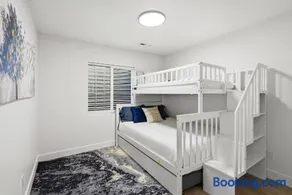 Temple Vista Retreat - King Bed, Sleeps 6 - Image 4