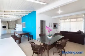 CASA COM PISCINA EM MORRINHOS - RUA HORTÊNCIA - Image 3