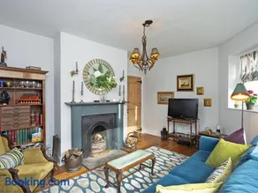 Ryegate Cottage - Image 1
