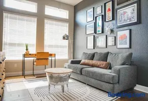 Helotes Serenity-Luxury 3bed/2.5 bath 2300 sq foot - Image 1