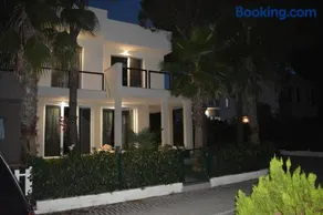Splendida Villa con giardino sulla spiaggia - Image 2