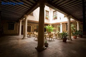 Hospedería Real Casona la Beltraneja - Image 3
