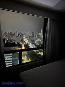 Flat Vista Mar em Boa Viagem - Andar Alto, Piscina e Wi-Fi Rápido - Image 5