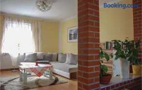 Cozy Apartment In Rostock With Wifi - Image 2
