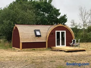 Muntjac Cabin - Image 3