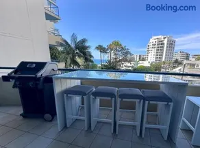 Ocean View Private Cronulla Apartment - Image 1