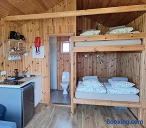 Lambhus Glacier View Cabins - Image 2