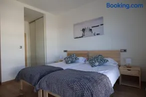 Oiassoenea - Magnífica vivienda para familias y grupos en Irún - Image 2