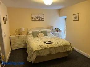 Dunscar Farm Bed & Breakfast - Image 4