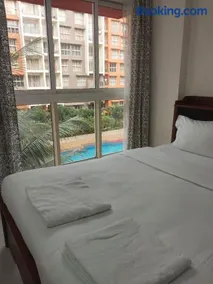 Pool view 1 BHK 10 min from beach - Image 2