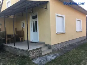 Vikrics Apartman - Image 4