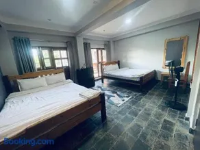Pasne Aajako Hotel - Image 2