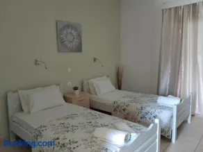 Katerina's studios Mesongi - Image 2