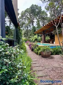 Pandurata Bed and Breakfast - Image 5