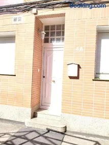 Apartment with separate entrance and private parking - Image 1