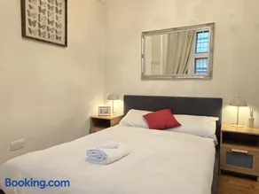 Original Trafalgar Square Apartment near Buckingham Palace - Image 2
