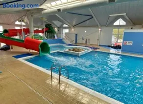 Finest Retreats - Beachlands - Image 3