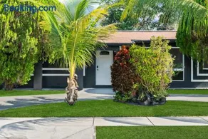 Casa Maui 10 Mins To Beach Pool Sleeps 18 - Image 5