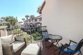 New Rental with Pool Views, Pickleball, Tennis Court with Bonus Room! - Image 2