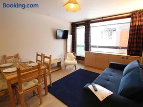Appartement rénové 6 pers. avec balcon et parking privé à Montgenèvre - Image 2