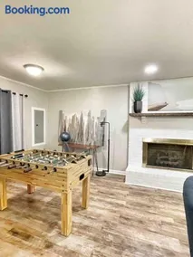 Decatur's Cozy Family Charm with Modern Touches - Image 3
