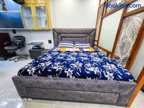 VacationBuddy Superb Furnished Studio Apartment 720 in West Delhi - Image 4