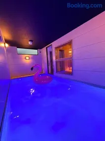 SEADINERS VILLA AOYAMA Tokyo First Metropolis Villa Pool Sauna BBQ - Image 1