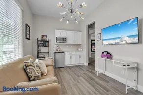 Viva Oasis - A Modern Sanctuary - Image 3