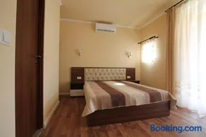 Casa Camelia Felix - Image 5