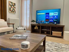 First floor Condo in Chicago - Image 2