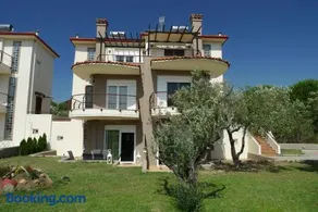 Excellent Villa - Image 1