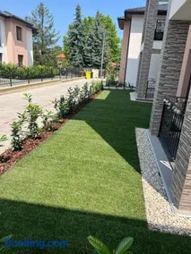 Sunshine Apartment at the Lake Balaton - 100m from the beach, walking distance from centrum, shops and restaurants - Image 2